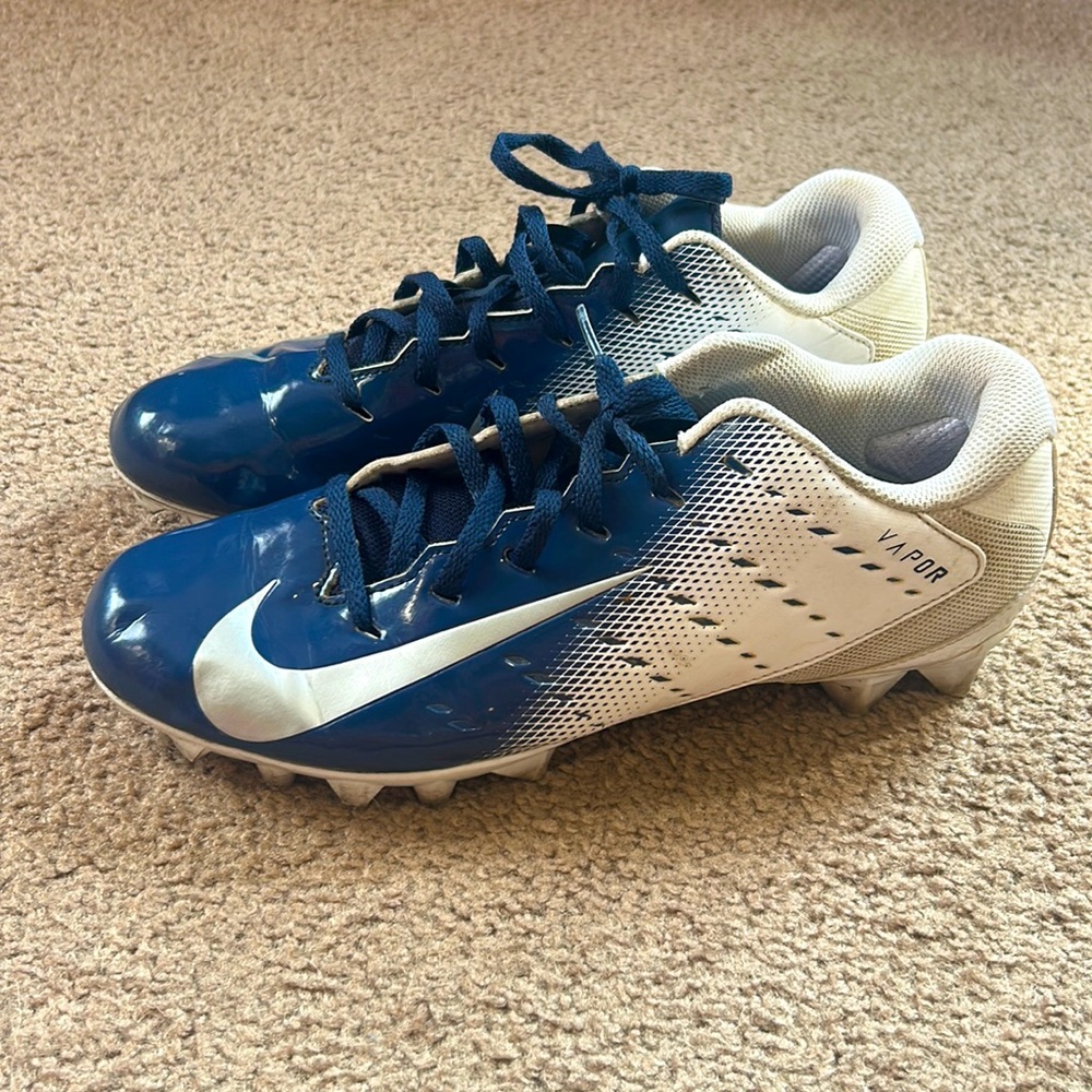 Nike Vapor football spikes